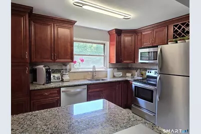 500 Oak Avenue #21, Cheshire, CT 06410 - Photo 5