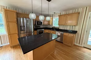 25 Meg Way, Windsor Locks, CT 06096 - Photo 5