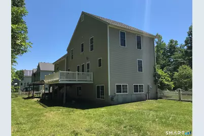 25 Meg Way, Windsor Locks, CT 06096 - Photo 3