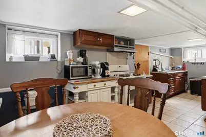 35 Faucett Street, Stamford, CT 06906 - Photo 19