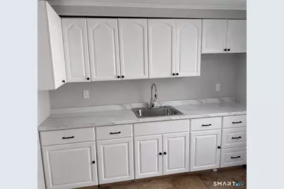 116 Hastings Street, Bridgeport, CT 06610 - Photo 3