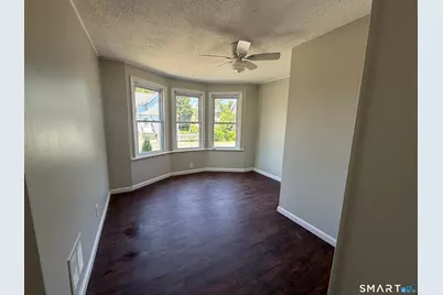 116 Hastings Street, Bridgeport, CT 06610 - Photo 5