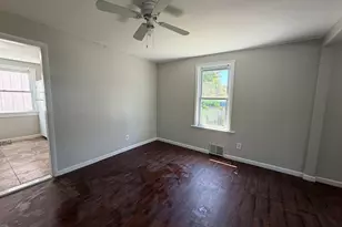 116 Hastings St, Bridgeport, CT 06610 - Photo 7