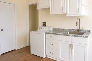 6 E Walnut St, Stamford, CT 06902 - Photo 5