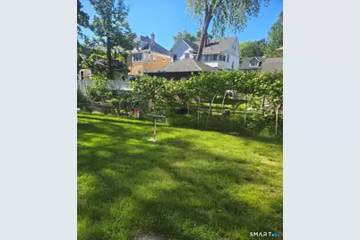 197 Ridgefield Street, Hartford, CT 06112 - Photo 29