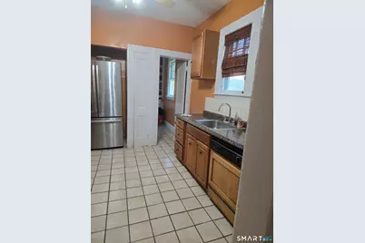 197 Ridgefield Street, Hartford, CT 06112 - Photo 13
