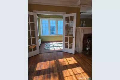 197 Ridgefield Street, Hartford, CT 06112 - Photo 9