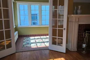 197 Ridgefield St, Hartford, CT 06112 - Photo 9
