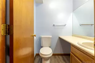 22 Windwood Dr, Windsor Locks, CT 06096 - Photo 33