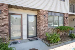 140 Thompson St, East Haven, CT 06513 - Photo 3