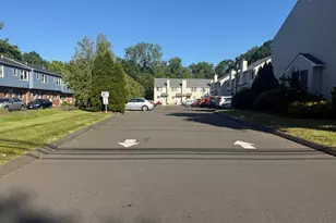 810 Broad St, Meriden, CT 06450 - Photo 5