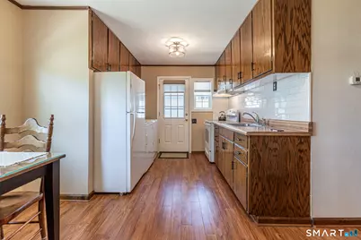 92 Reservoir Road, Newington, CT 06111 - Photo 9