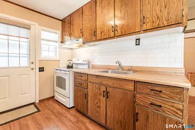 92 Reservoir Road, Newington, CT 06111 - Photo 11