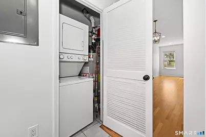 23 Dolsen Place, Stamford, CT 06901 - Photo 9