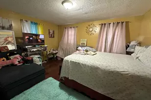 35 Loomis St, Hartford, CT 06120 - Photo 3