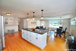 429 S Stone St, Suffield, CT 06093 - Photo 7