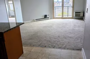 104 North St, Stamford, CT 06902 - Photo 9