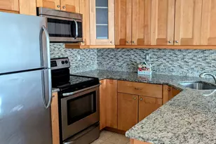 104 North St, Stamford, CT 06902 - Photo 5