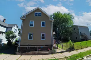 3 Pasco St, Meriden, CT 06451 - Photo 3