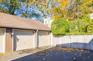 584 Hope St, Stamford, CT 06907 - Photo 31