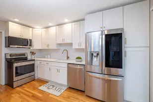 584 Hope St, Stamford, CT 06907 - Photo 9
