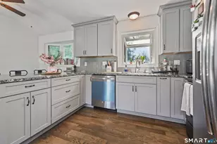 2 Badger Rd, Wolcott, CT 06716 - Photo 9