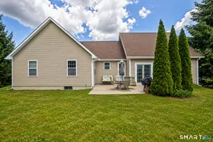 33 Joanne Dr, East Hartford, CT 06108 - Photo 3