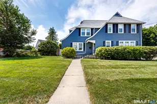 180 Rockland Rd, Fairfield, CT 06825 - Photo 3