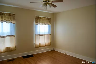 37 Putnam Street, Bristol, CT 06010 - Photo 3