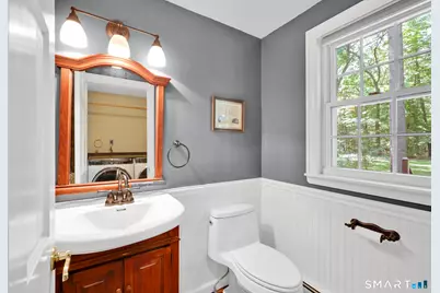 23 Berkshire Way, Simsbury, CT 06070 - Photo 17