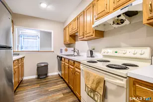 44 Newfield Ct, Stamford, CT 06905 - Photo 25