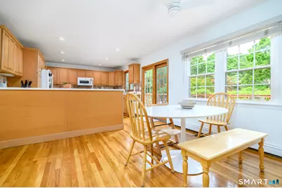 44 Newfield Court, Stamford, CT 06905 - Photo 5
