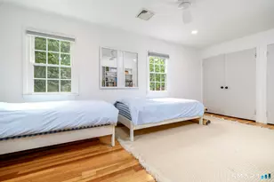 44 Newfield Ct, Stamford, CT 06905 - Photo 17