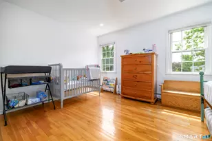 44 Newfield Ct, Stamford, CT 06905 - Photo 19