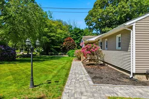 860 Long Cove Rd, Ledyard, CT 06335 - Photo 3