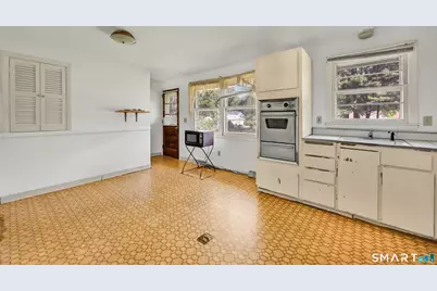 126 Beacon Hill Road, East Hartford, CT 06108 - Photo 9