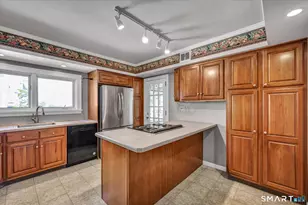 62 Hillcrest Terrace, Meriden, CT 06450 - Photo 3