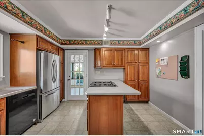 62 Hillcrest Terrace, Meriden, CT 06450 - Photo 7