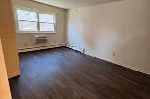 70 McKinley Ave, Bridgeport, CT 06606 - Photo 1