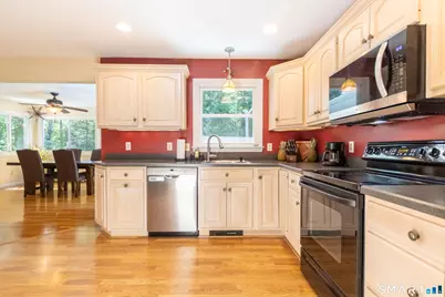 19 Tower Lane, Shelton, CT 06484 - Photo 5