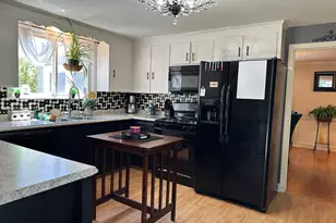 798 Cooke St, Waterbury, CT 06710 - Photo 15