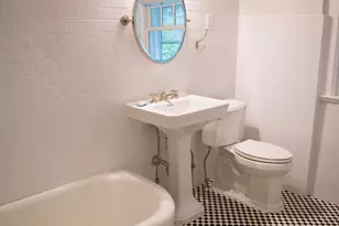 130 Marvelwood Dr, New Haven, CT 06515 - Photo 23