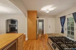 130 Marvelwood Dr, New Haven, CT 06515 - Photo 21