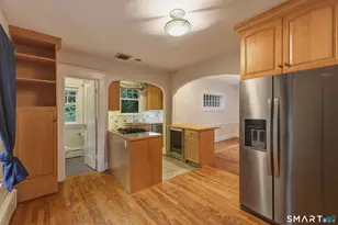 130 Marvelwood Dr, New Haven, CT 06515 - Photo 17