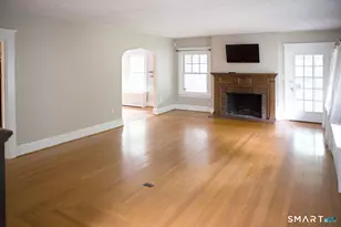 130 Marvelwood Dr, New Haven, CT 06515 - Photo 5