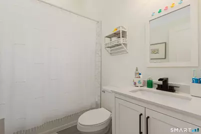9 East Franklin Street, Killingly, CT 06239 - Photo 13