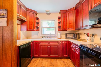 33 Kingswood Road, Danbury, CT 06811 - Photo 15