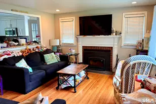 12 Rainbow Rd, Norwalk, CT 06851 - Photo 5