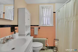 17 Trumbull Pl, North Haven, CT 06473 - Photo 31