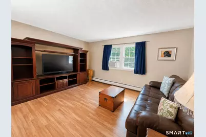 17 Trumbull Place, North Haven, CT 06473 - Photo 19